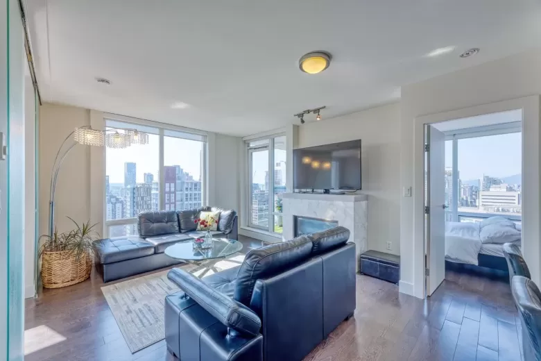 2302 565 SMITHE STREET image #1