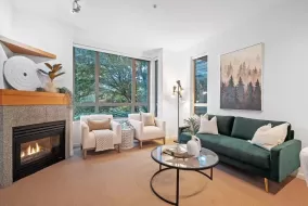 322 580 RAVENWOODS DRIVE, North Vancouver, North Vancouver, BC