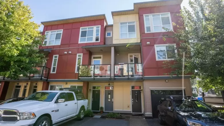 212 4808 LINDEN DRIVE image #1