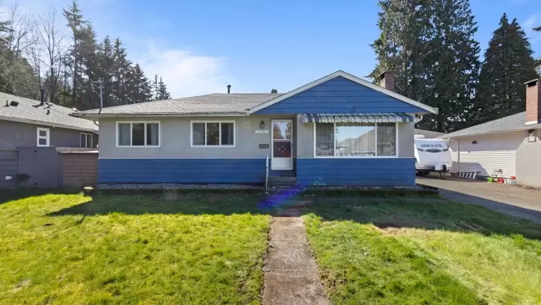 11730 98 AVENUE image #1