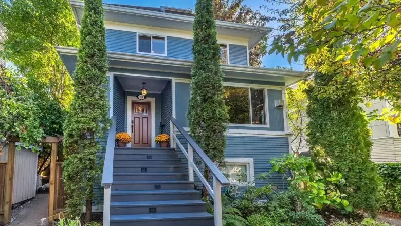 258 E 16TH AVENUE image #1