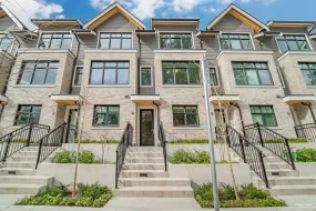 7 1960 GLENAIRE DRIVE, North Vancouver, Vancouver, BC