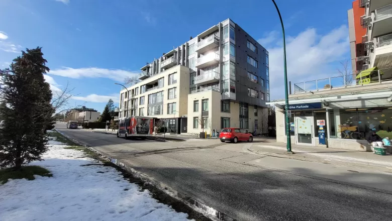 502 523 W KING EDWARD AVENUE image #1