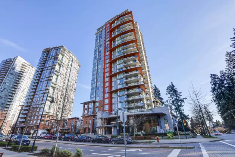 2205 3096 WINDSOR GATE image #1