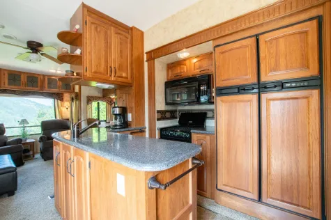 164 1436 FROST ROAD image #1