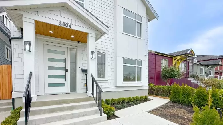 5304 FRASER STREET image #1
