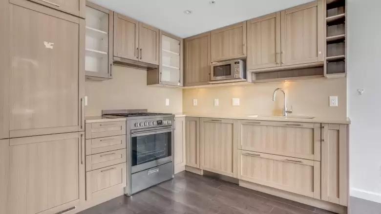 2501 5665 BOUNDARY ROAD image #1