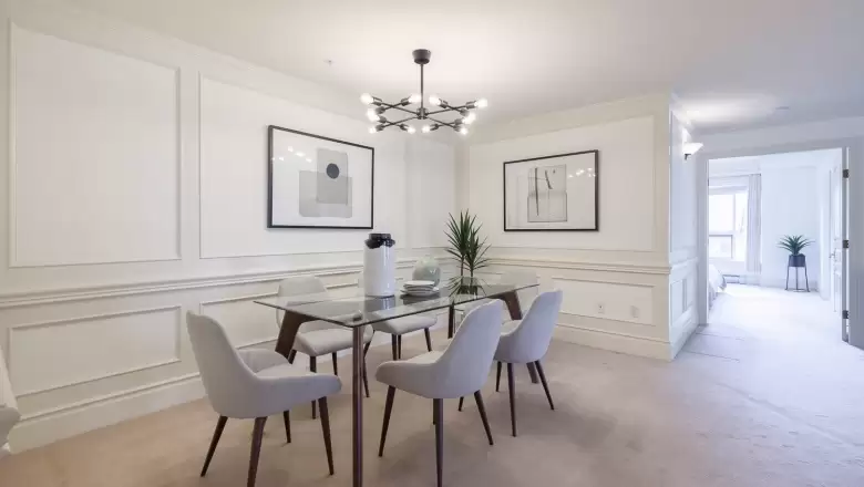 202 5760 HAMPTON PLACE image #1