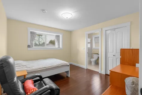 6971 DUNBLANE AVENUE image #3