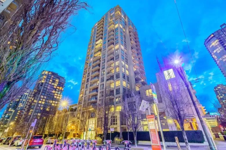 2004 1225 RICHARDS STREET image #1