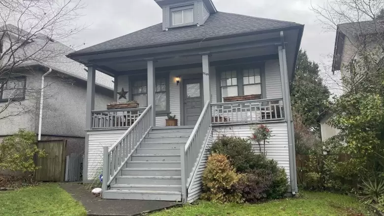 2145 NAPIER STREET, Vancouver, BC