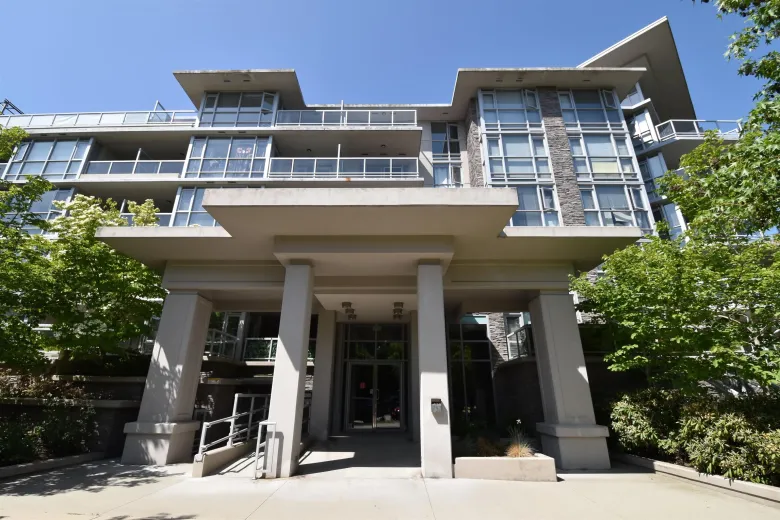 116 9373 HEMLOCK DRIVE image #1