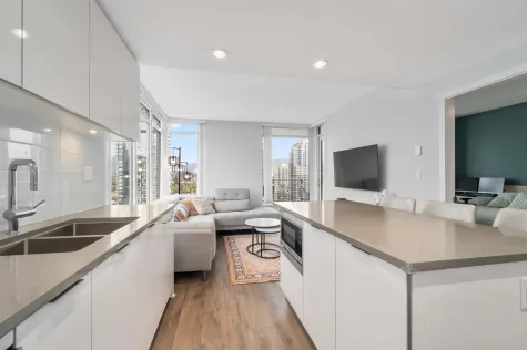 2206 2388 MADISON AVENUE image #1