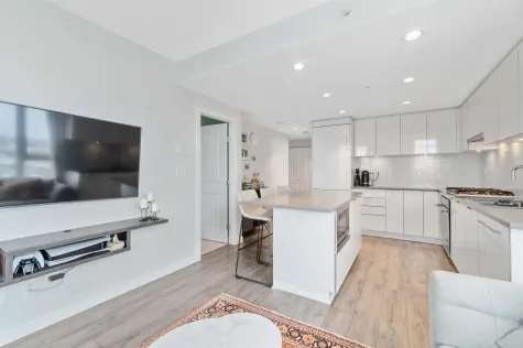 2206 2388 MADISON AVENUE image #2