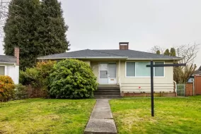 3692 E 24 AVENUE, Vancouver East, Vancouver, BC