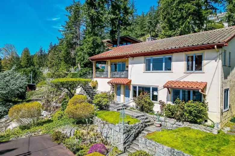 3741 MARINE DRIVE image #1