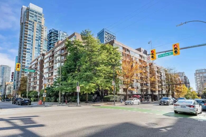 902 1330 BURRARD STREET, Vancouver, BC for sale