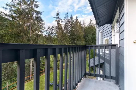 1044 TOBERMORY WAY image #3