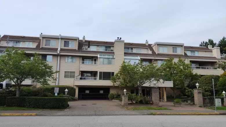 325 8751 GENERAL CURRIE ROAD image #1