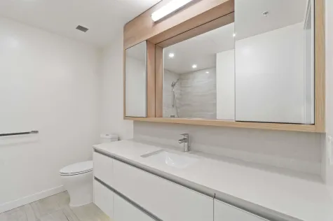 601 6655 BUSWELL STREET image #3