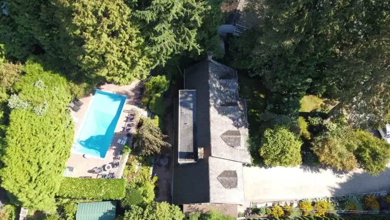 4708 WILLOW PLACE image #1
