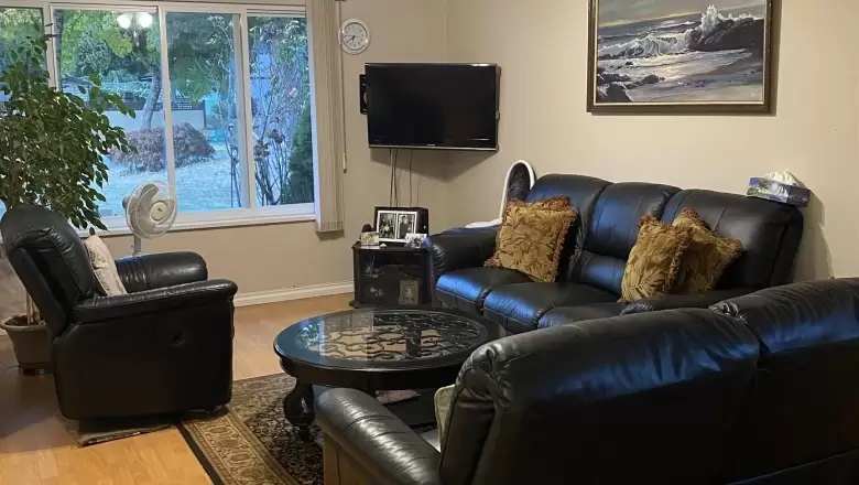 13456 69 AVENUE image #1