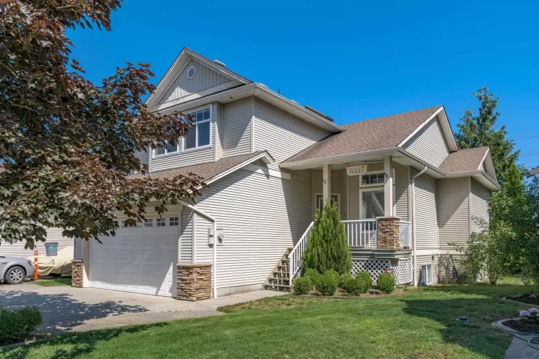 30627 CRESTVIEW COURT image #1