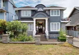 467 W KINGS ROAD, North Vancouver, North Vancouver, BC