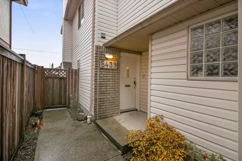 8439 SHAUGHNESSY STREET image #1