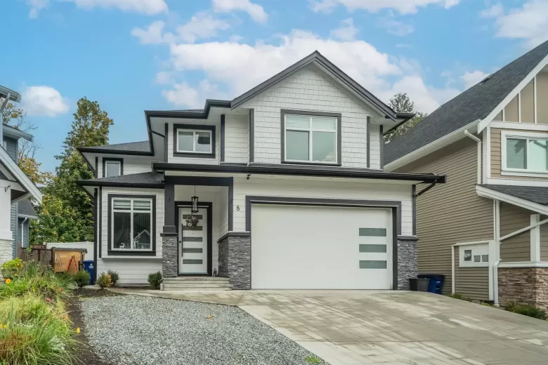 8 4581 SUMAS MOUNTAIN ROAD image #1