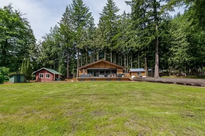 1680 COLUMBIA VALLEY ROAD, Lindell Beach, BC for sale