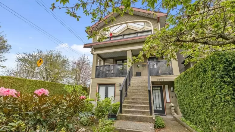 1115 CHESTNUT STREET image #1