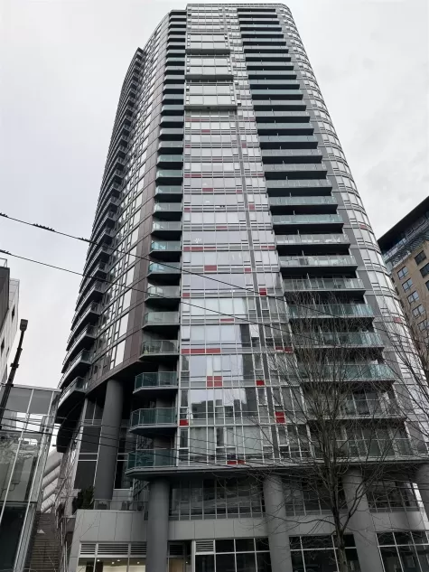 709 233 ROBSON STREET image #1