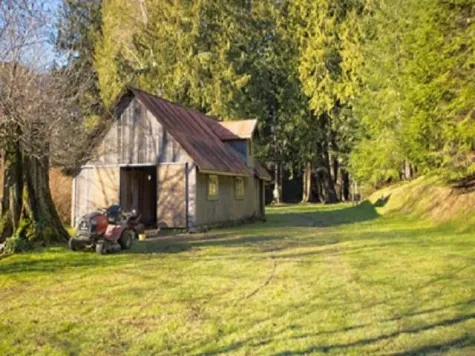 2491 FULFORD-GANGES ROAD image #2