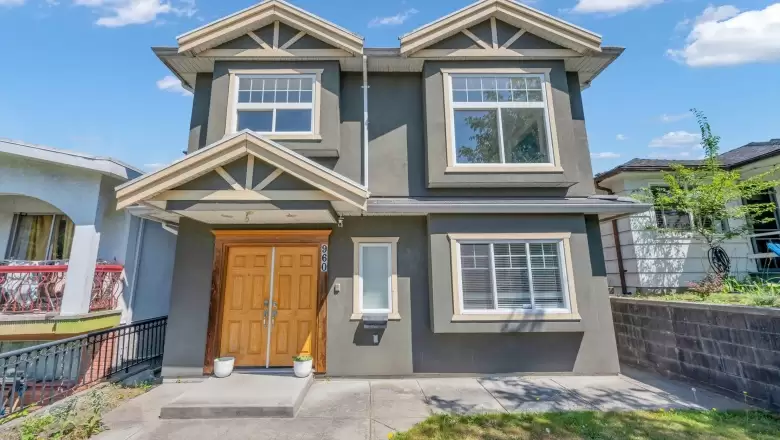 960 NOOTKA STREET image #1