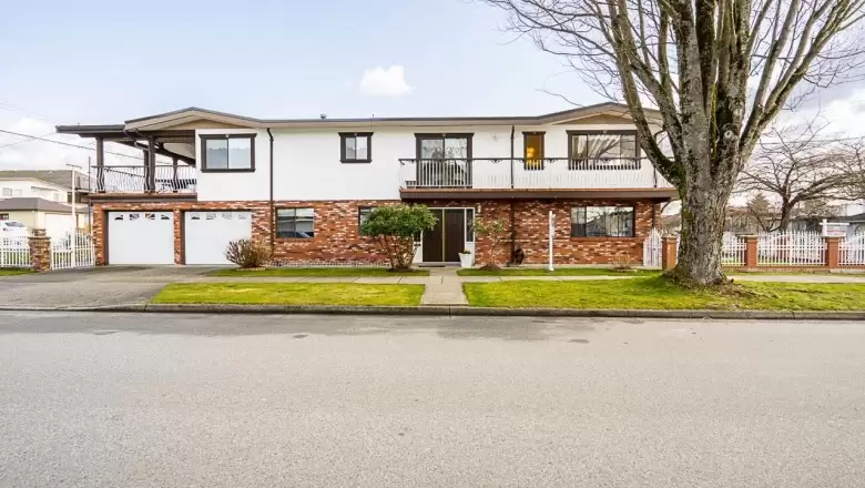 688 CARLETON AVENUE, Burnaby, BC