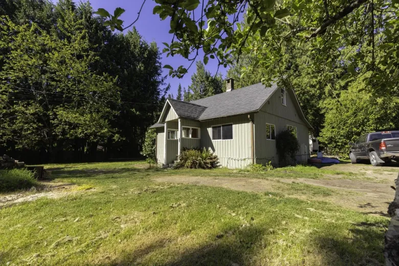 1225 ROBERTS CREEK ROAD image #1