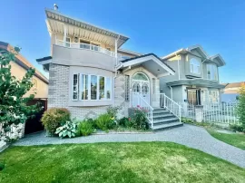 2716 WAVERLEY AVENUE, Vancouver, BC