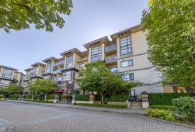 238 10838 CITY PARKWAY, North Surrey, Surrey, BC