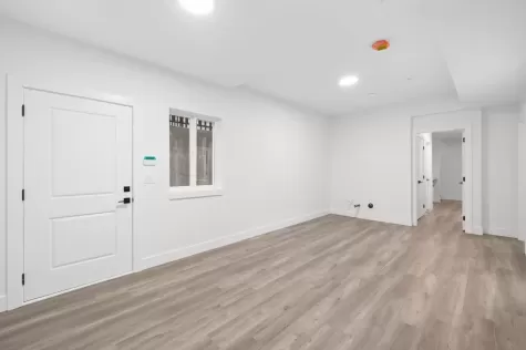4470 STEPHEN LEACOCK DRIVE image #4