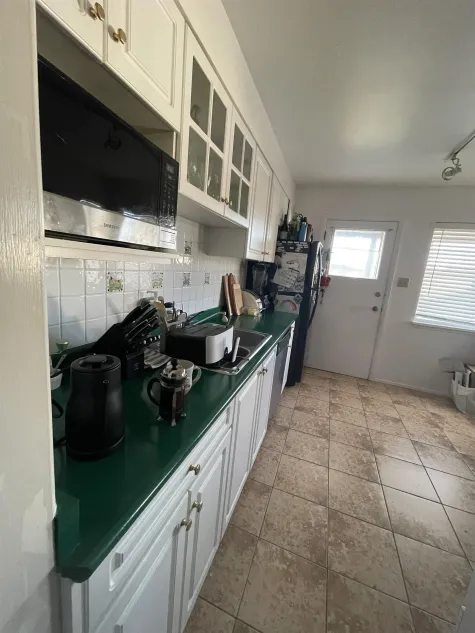 6655 STRATHMORE AVENUE image #1