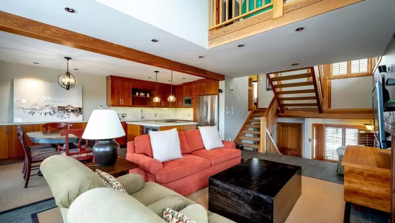 1 3525 FALCON CRESCENT image #1