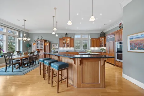 3750 SOMERSET CRESCENT image #3