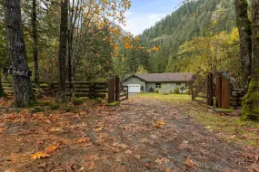 19601 SILVER SKAGIT ROAD, Hope & Area, Hope, BC