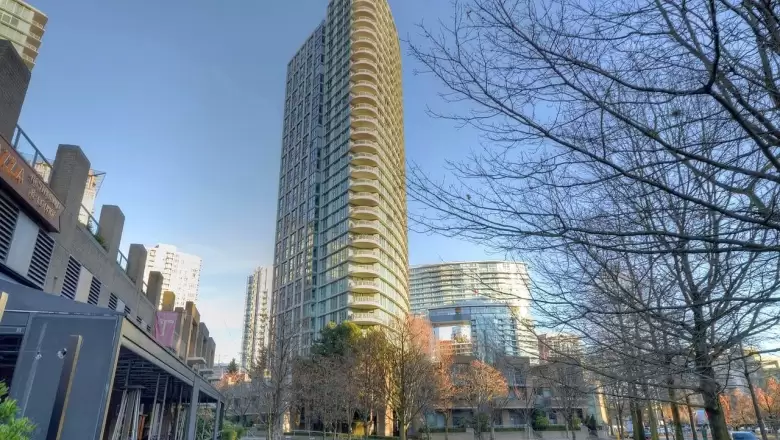 303 1009 EXPO BOULEVARD image #1