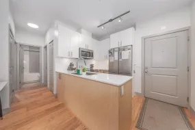 201 6968 ROYAL OAK AVENUE, Burnaby South, Burnaby, BC