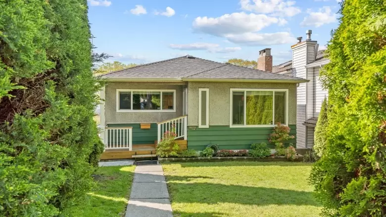 3670 E PENDER STREET image #1