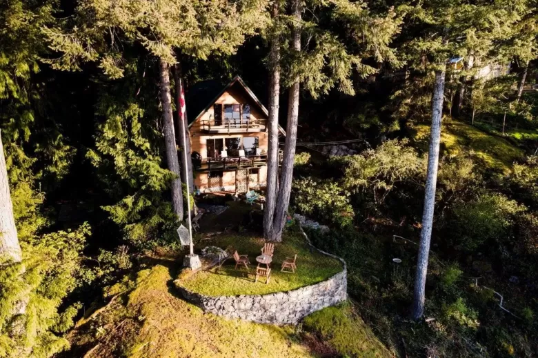 886 SCHOONER LANE, Bowen Island, BC for sale