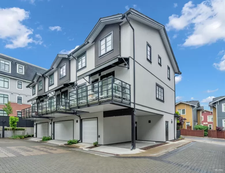 106 806 GAUTHIER AVENUE image #1