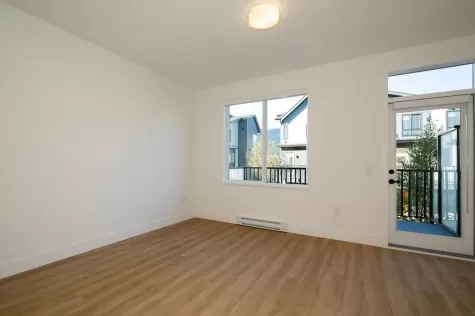 38074 HELM WAY image #3